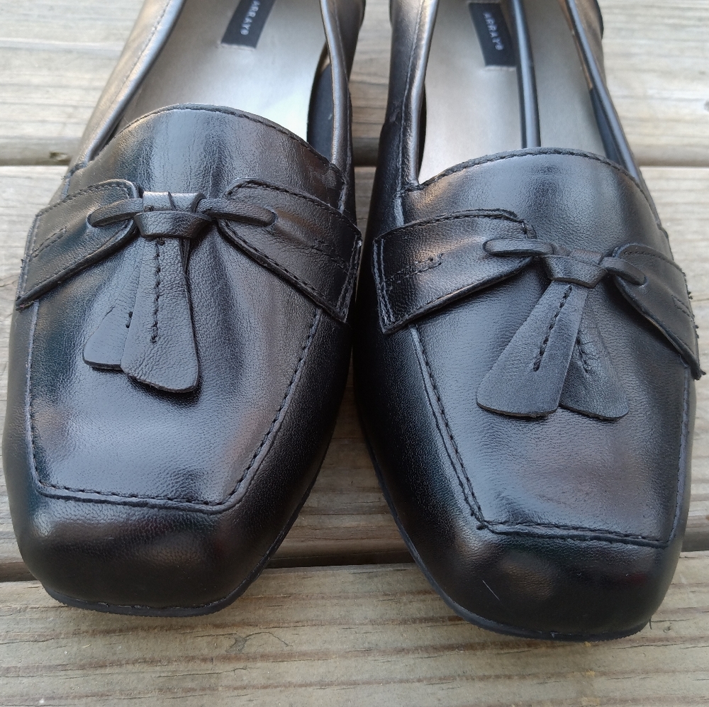 🆕Array Black Genuine Leather Tassel Loafers Women's Size 9 Wide Square Toe Flat